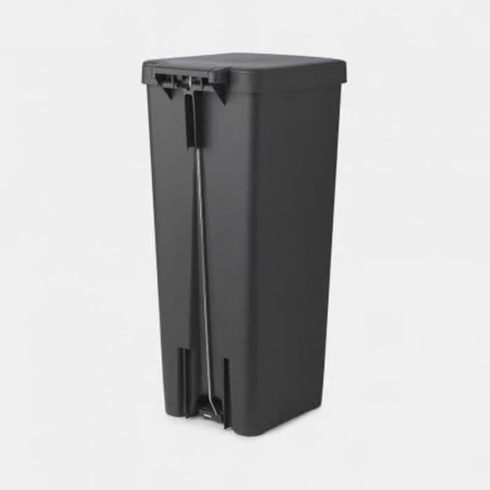 Cubo de basura con pedal BRABANTIA StepUp de 40 litros, color gris.