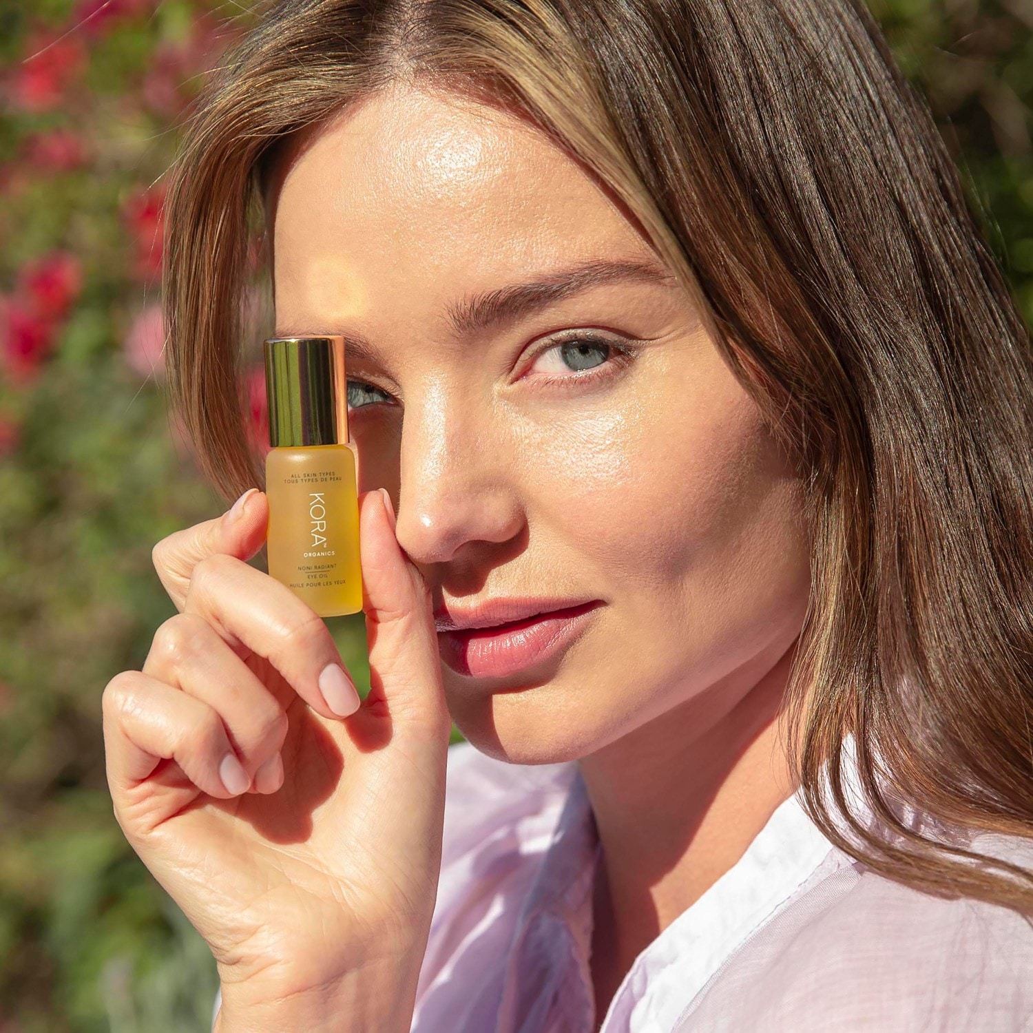 KORA Organics Noni Radiant Eye Oil Roller за очи - 10 ml