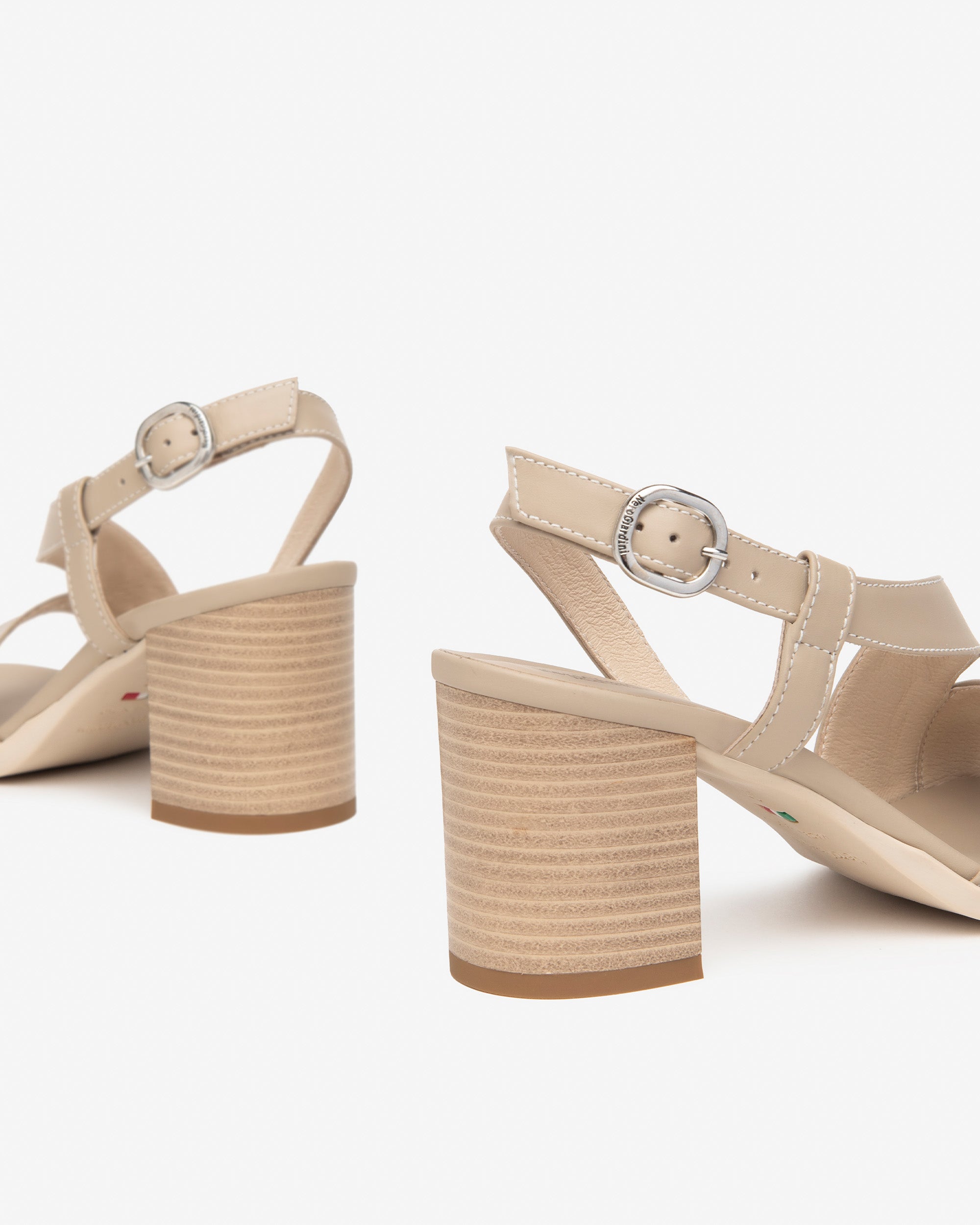  Damen-Ledersandalen