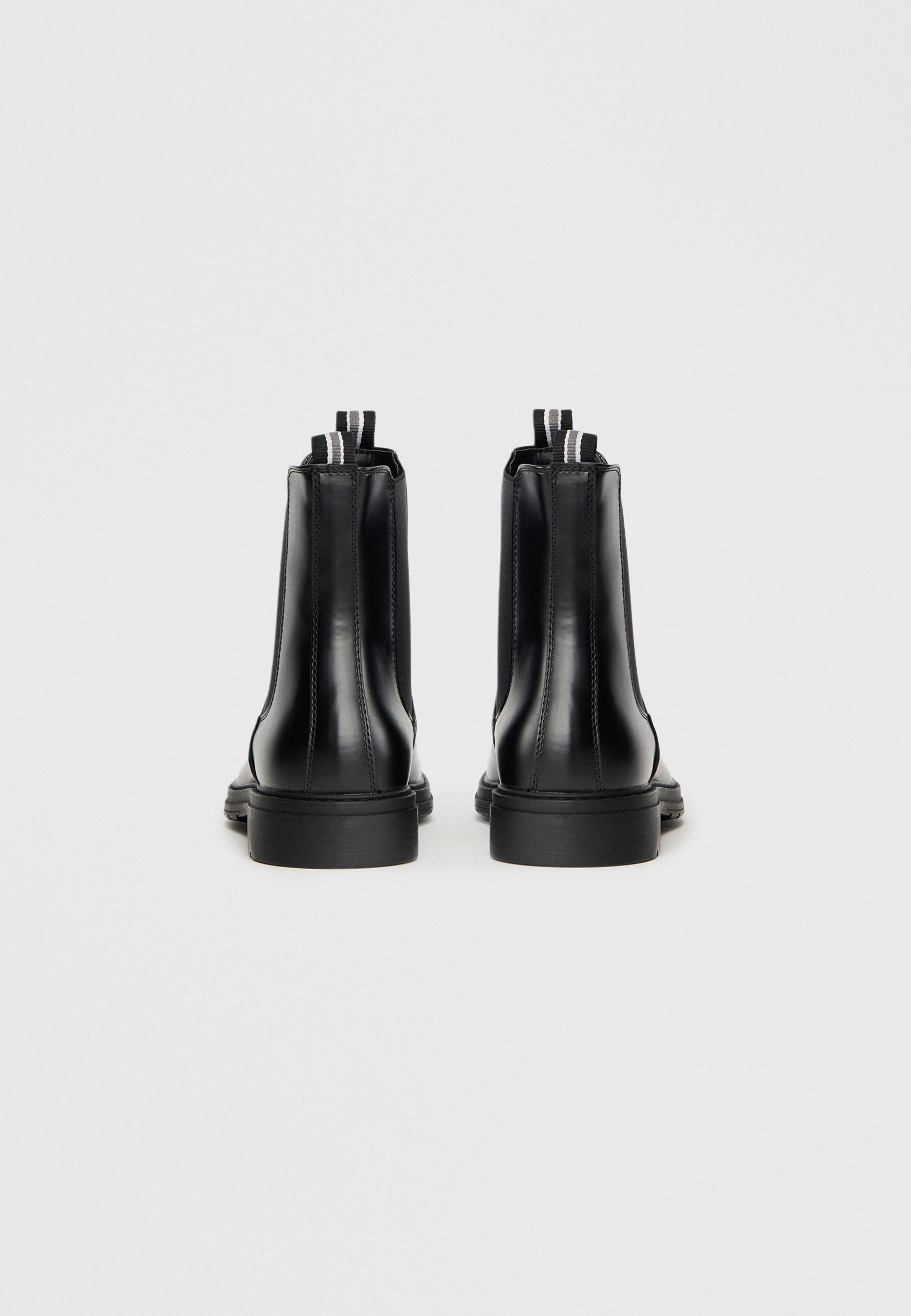 Pier One Classic Stiefeletten – schwarz