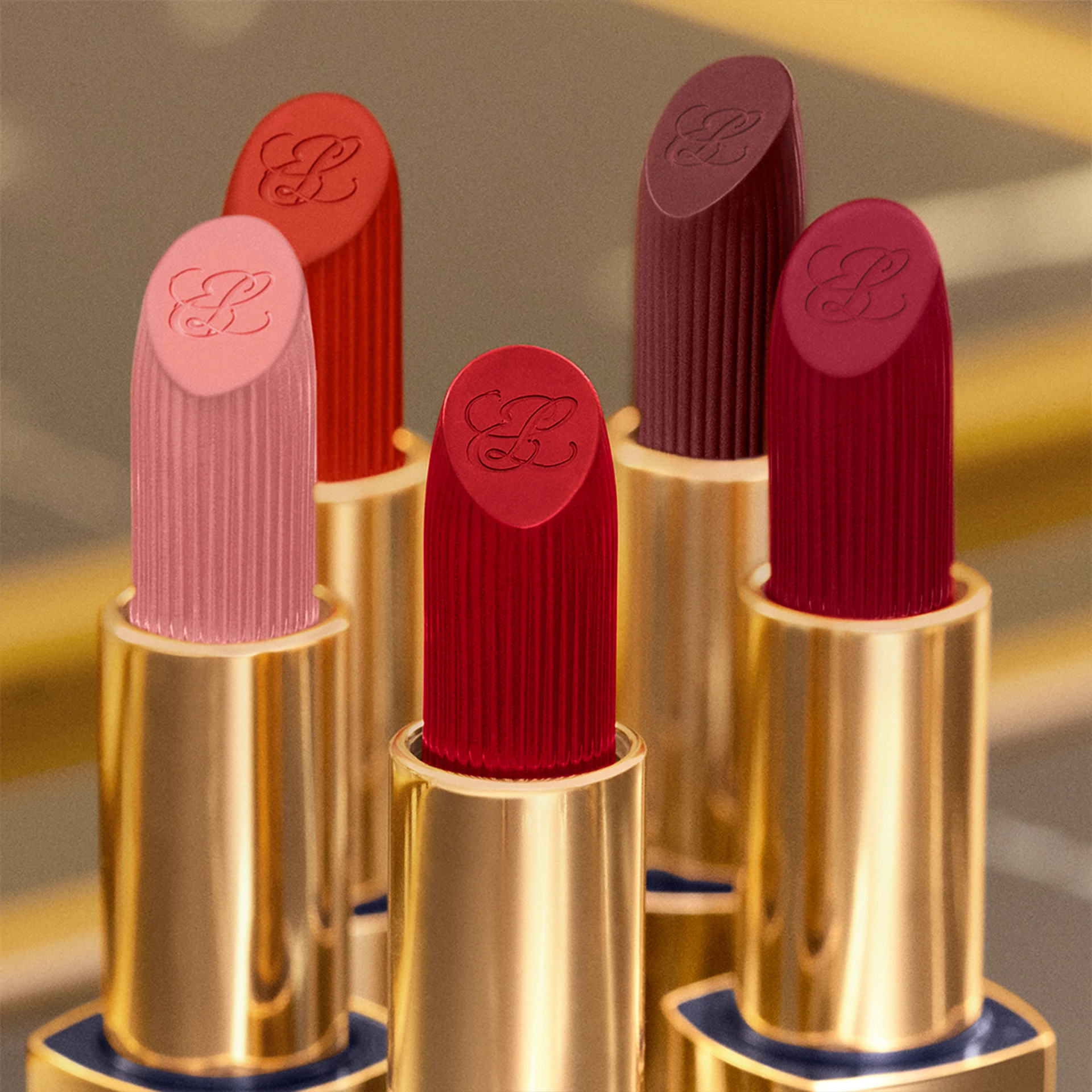 Ruj mat Pure Color 836 Love Bite - Estée Lauder