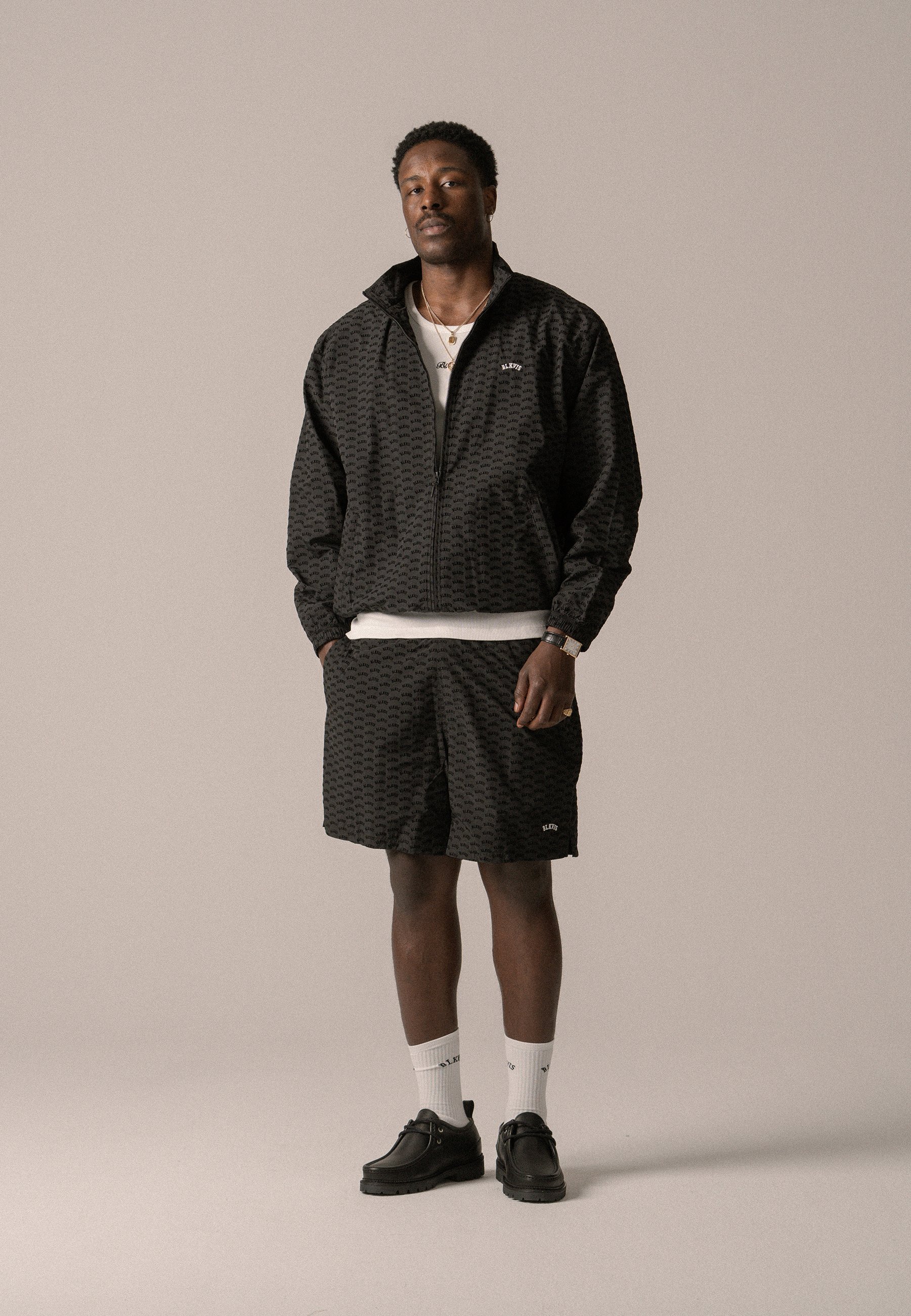 Pantaloncini unisex BLKVIS ALLOVER TRACK - neri