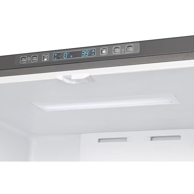 Lednička Hisense s francouzskými dveřmi o objemu 26,6 krychlových stop s výrobníkem ledu (nerezová ocel odolná proti otiskům prstů) ENERGY STAR