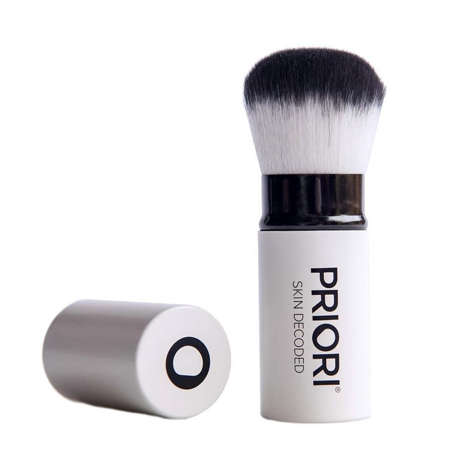 „Priori Skincare Kabuki“ pudros šepetėlis – 1 vnt.