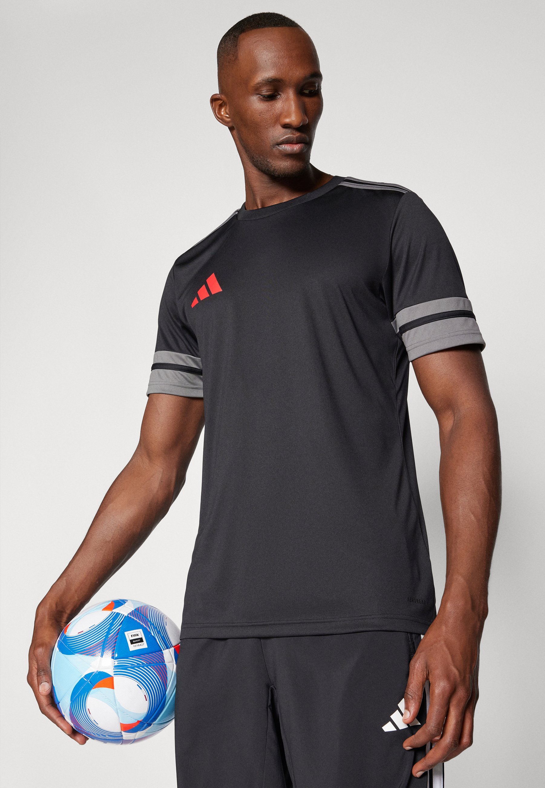 adidas Performance SQUADRA25 JERSEY MET KORTE MOUWEN - Sport T-shirt - zwart/teamgrijs/puur robijnrood