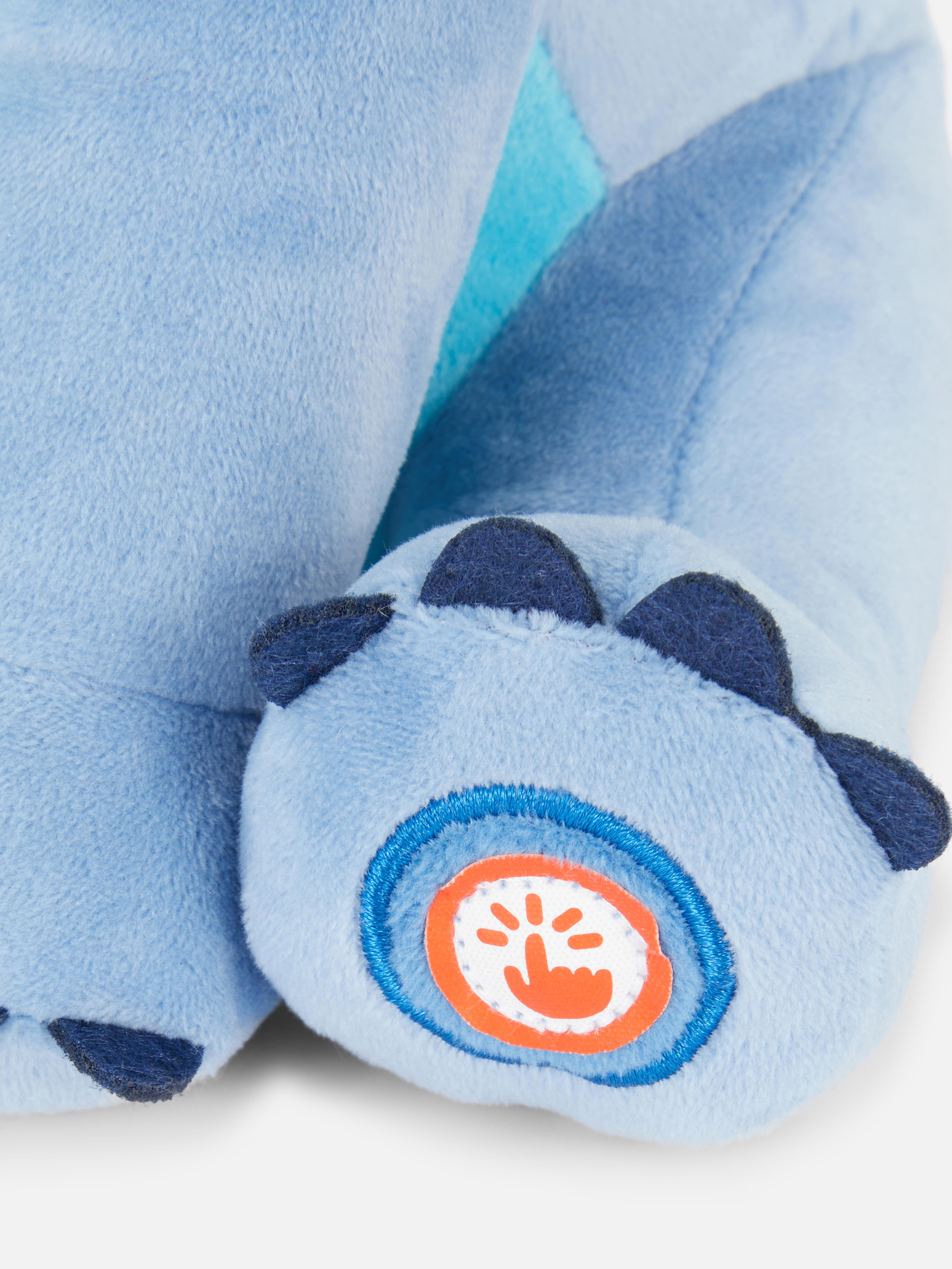 Nagyméretű Disney Stitch plüssjáték Hozd be a Disney Stitch világát a kicsik életébe ezzel a plüssjátékkal.
