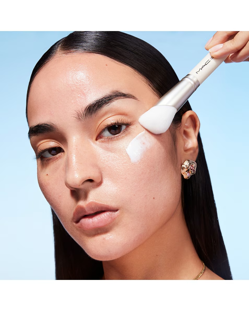 MAC HYPER REAL SERUMIZER™ SKIN BALANCING HYDRATATION SERUM HIDRATANTNI I OBNAVLJAJUĆI SERUM