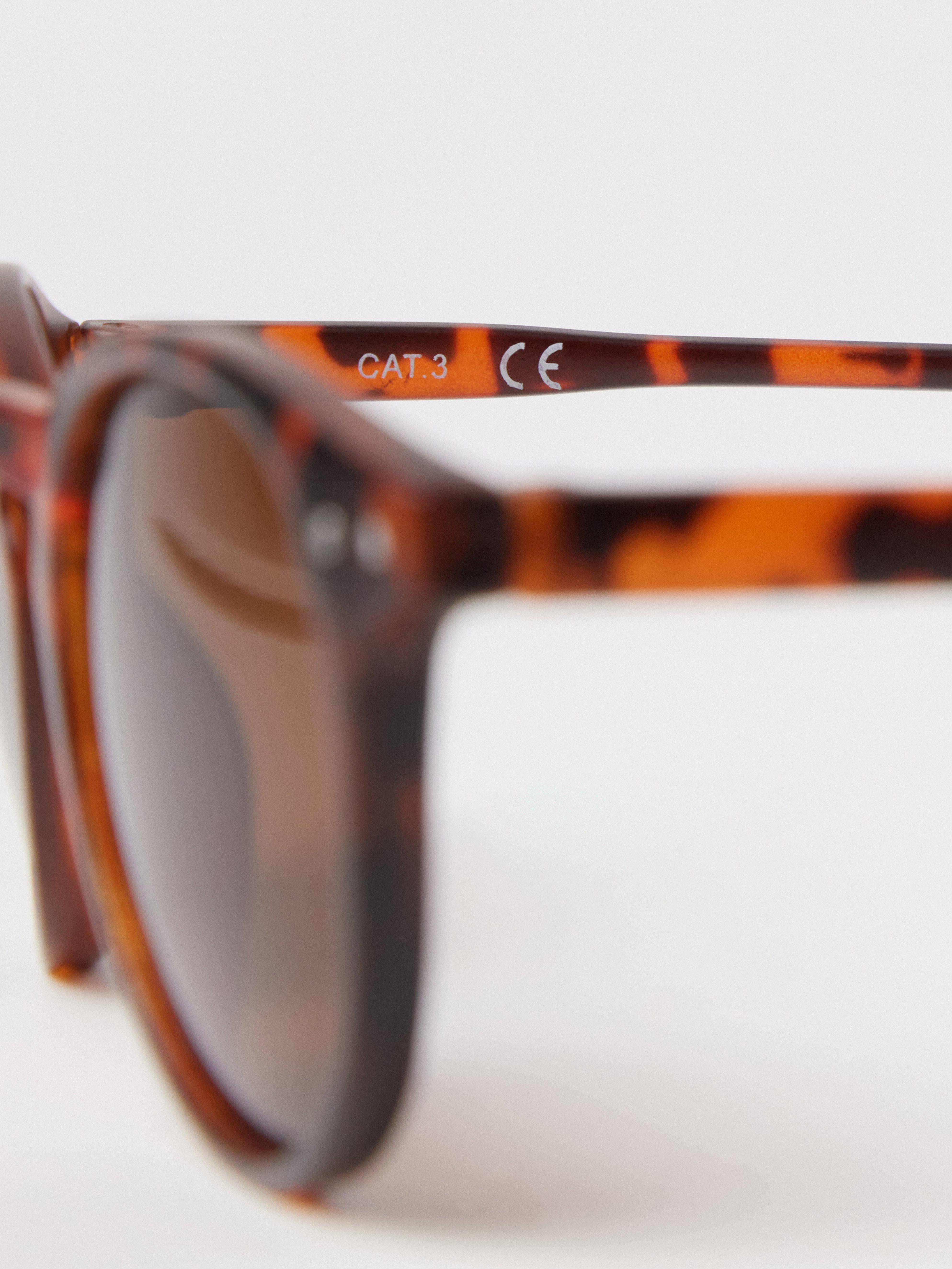 Gafas de sol marrones
