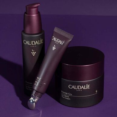 Caudalie Premier Cru La Crème Yeux kirkastava ja ikääntymistä estävä silmänympärysvoide 15 ml 15 ml