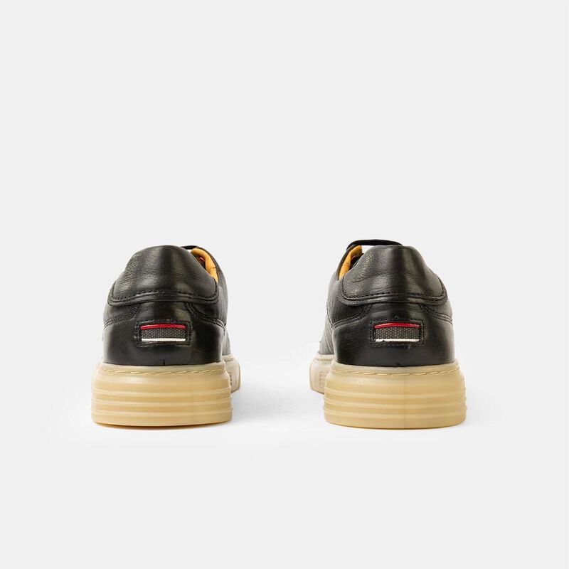 BATA Męskie trampki nubukowe