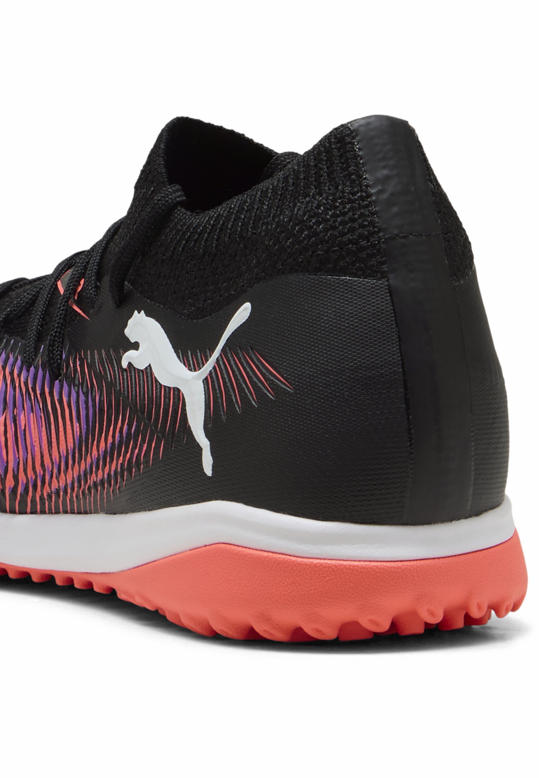 Puma FUTURE 8 MATCH TT - Turf voetbalschoenen - zwart-wit-lichtrood