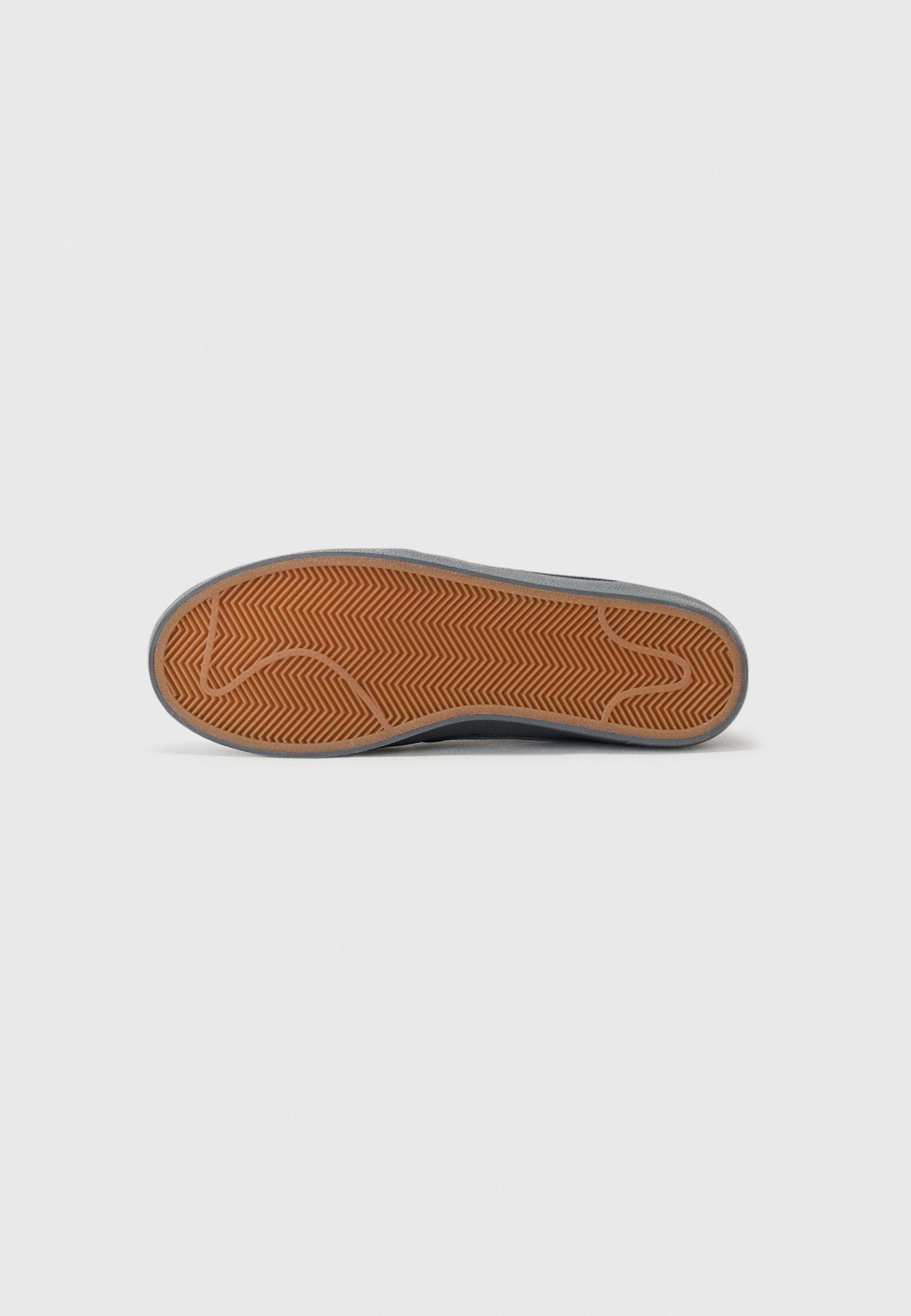 adidas Performance BARREDA DECODE ARSENAL UNISEX - Ghete de fotbal de sală - alb/roșu căpșună/gum