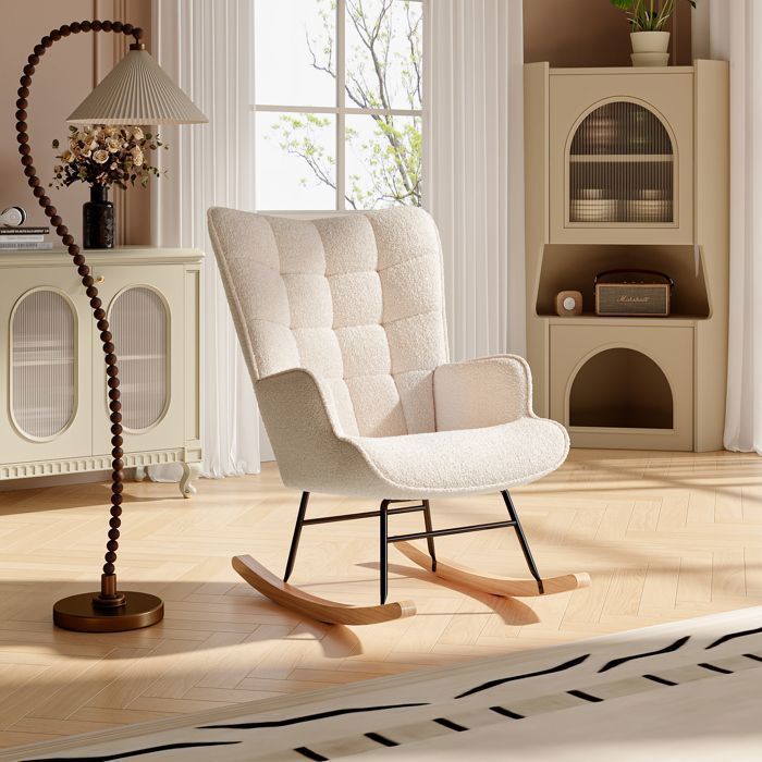 Mecedora, sillón tapizado con patas de madera para salón y dormitorio, 68 x 92 x 75 cm, beige.
