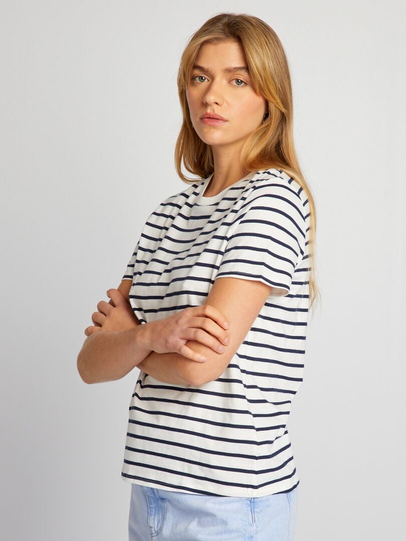 Camiseta 'Corações' - BRANCA