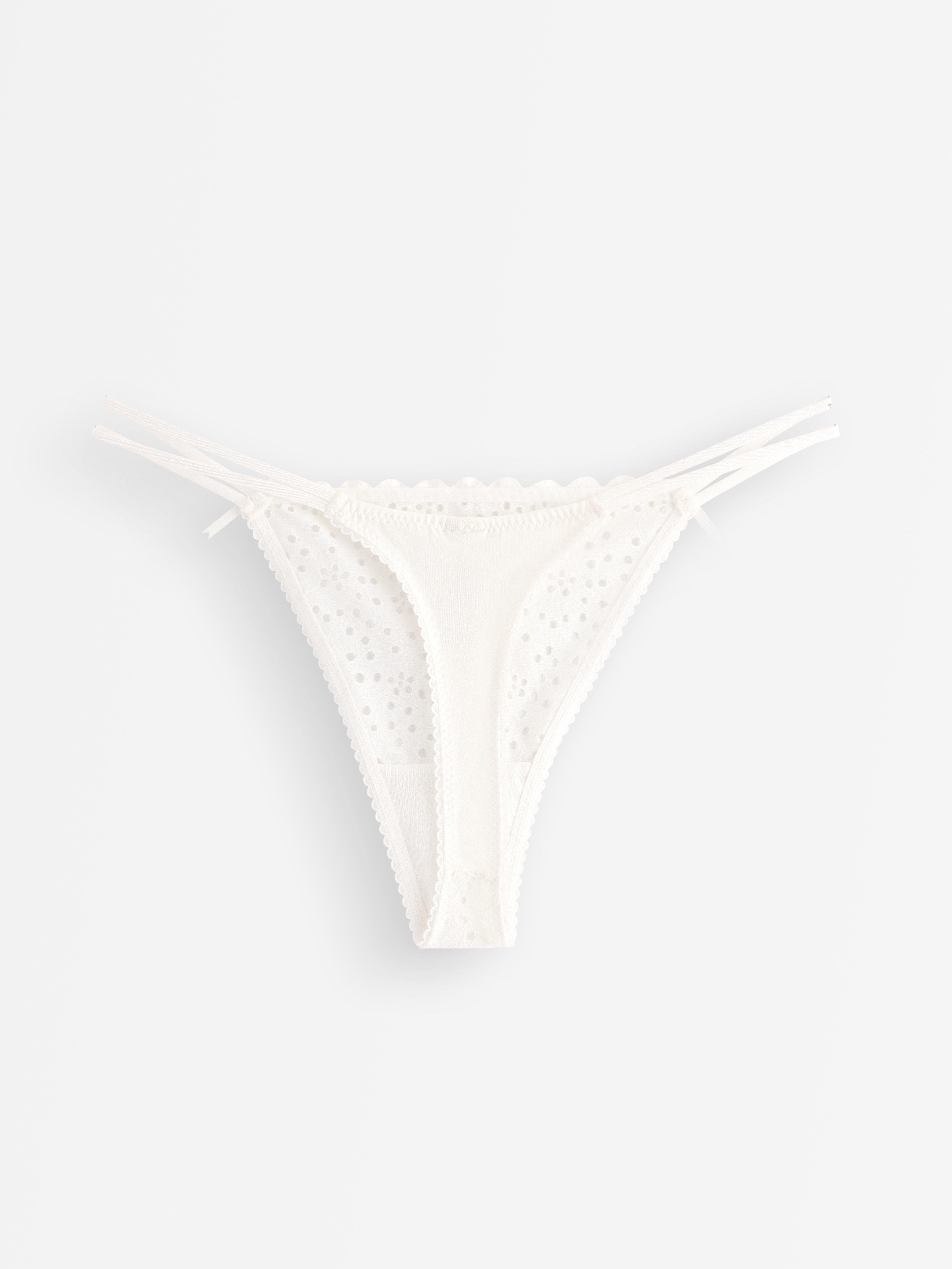 Stringtrosa med broderie anglaise White