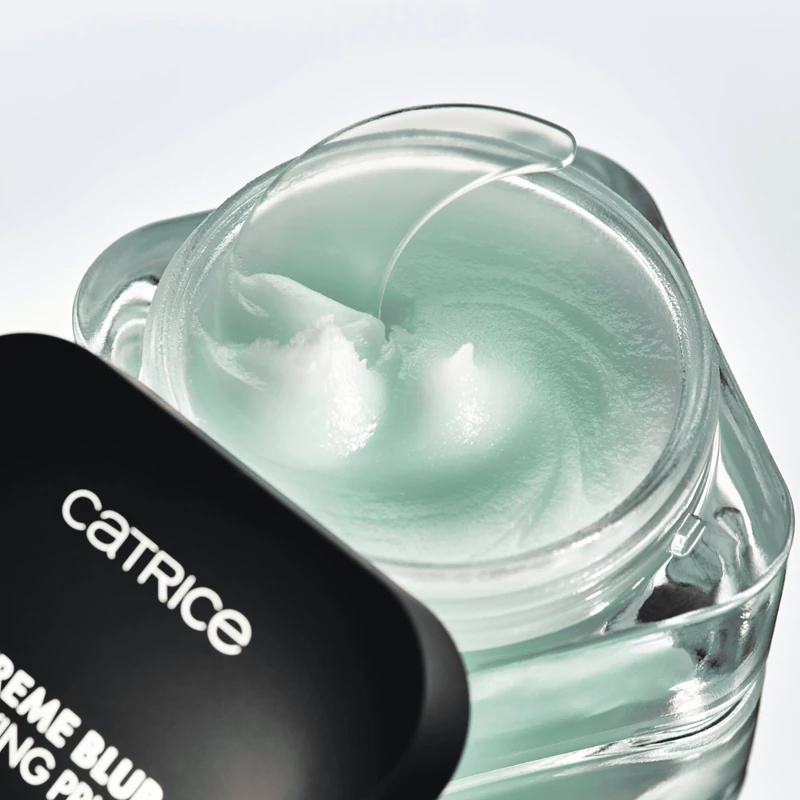 „Catrice Extreme Blur“ matinį atspalvį suteikiantis makiažo pagrindas