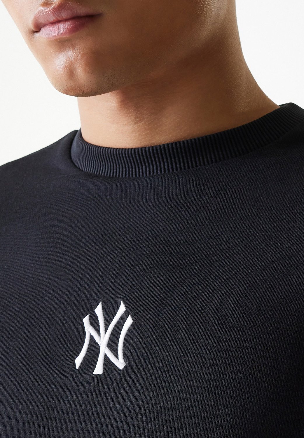 New Era NEW YORK YANKEES CREW - Sweatshirt - schwarz