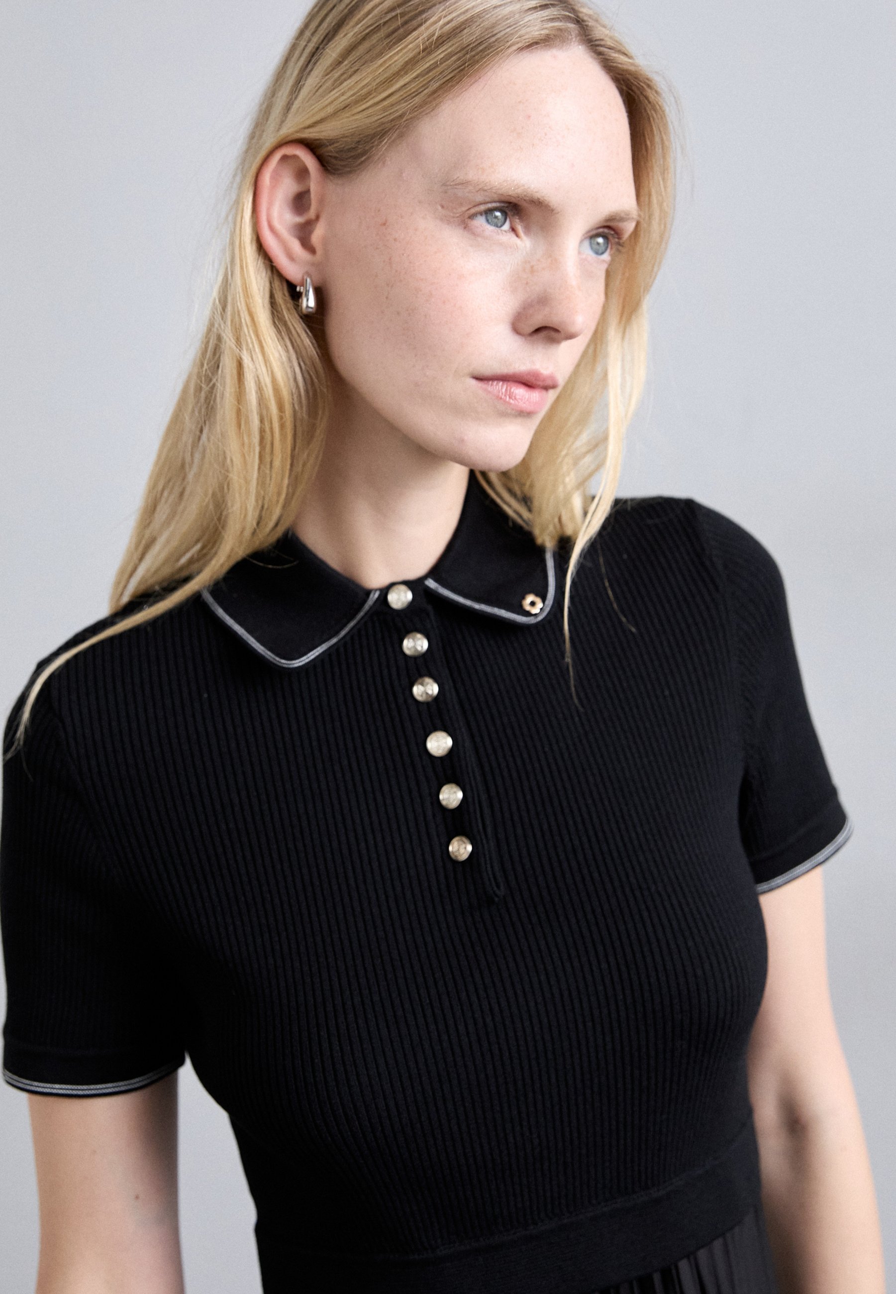 Maje REPLEATED - Robe-chemise - Noir