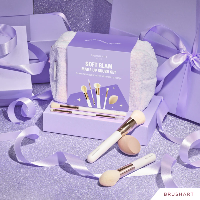 BrushArt Basic Soft Glam -meikkisivellinsetti ja kosmetiikkapussi