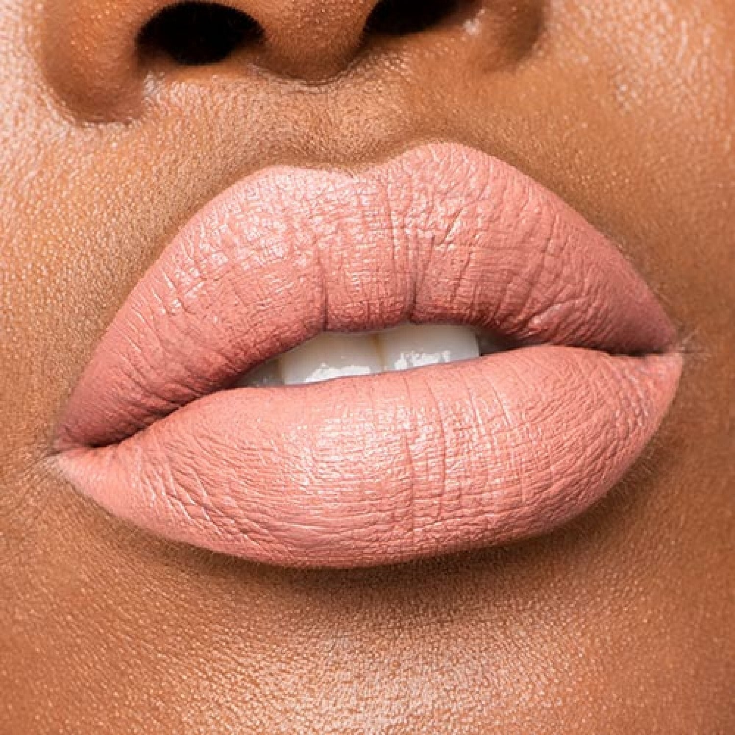 Catrice Full Satin Nude Lipstick rouge à lèvresnude 050 Full Of Boldness