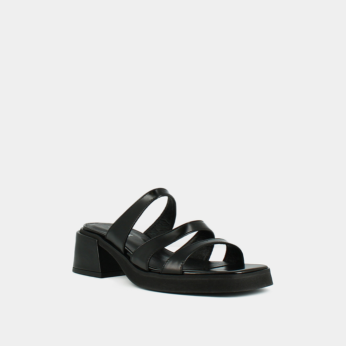 Mules à brides  en cuir glacé noir