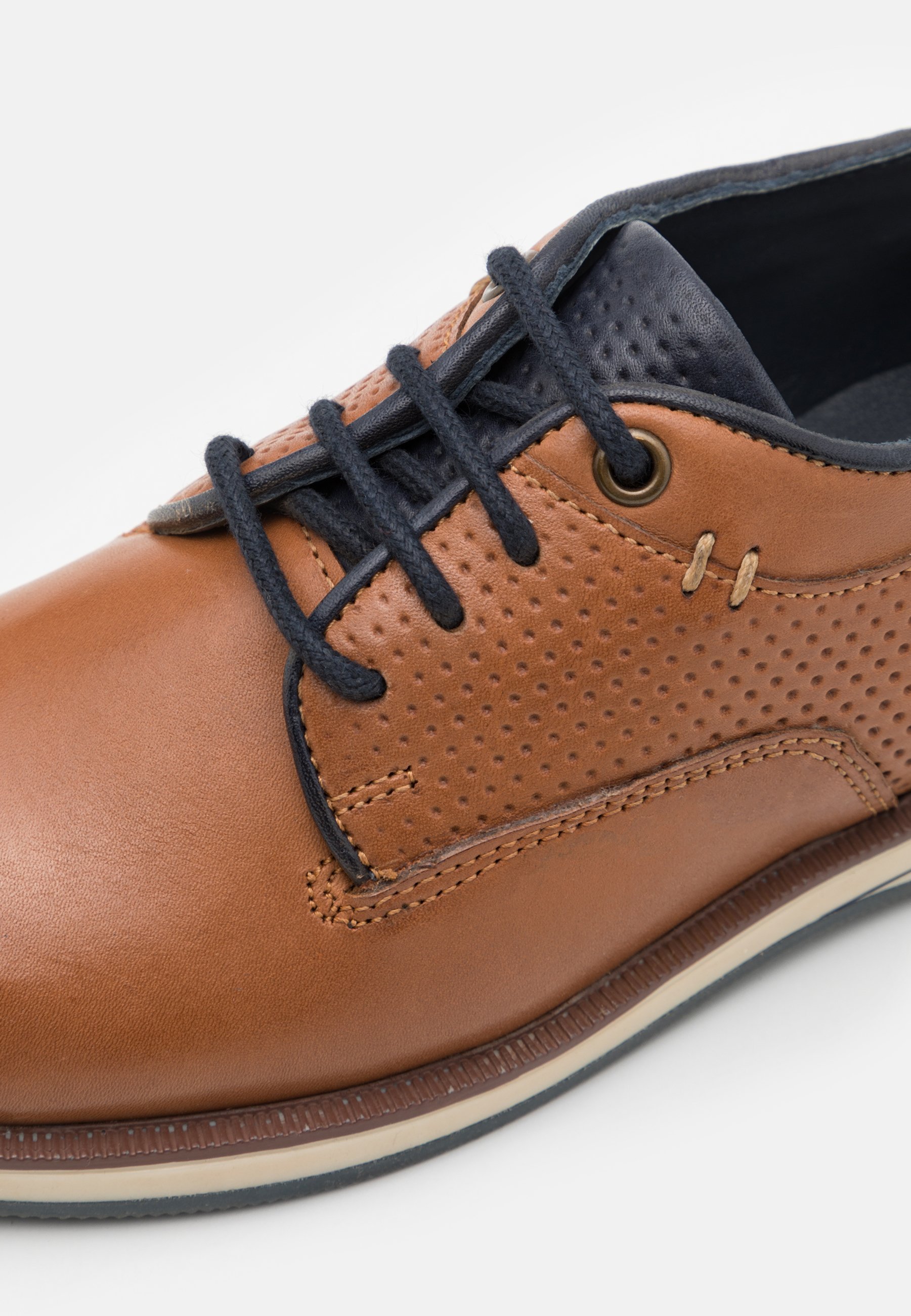 Friboo CUIR - Chaussures à lacets décontractées - cognac