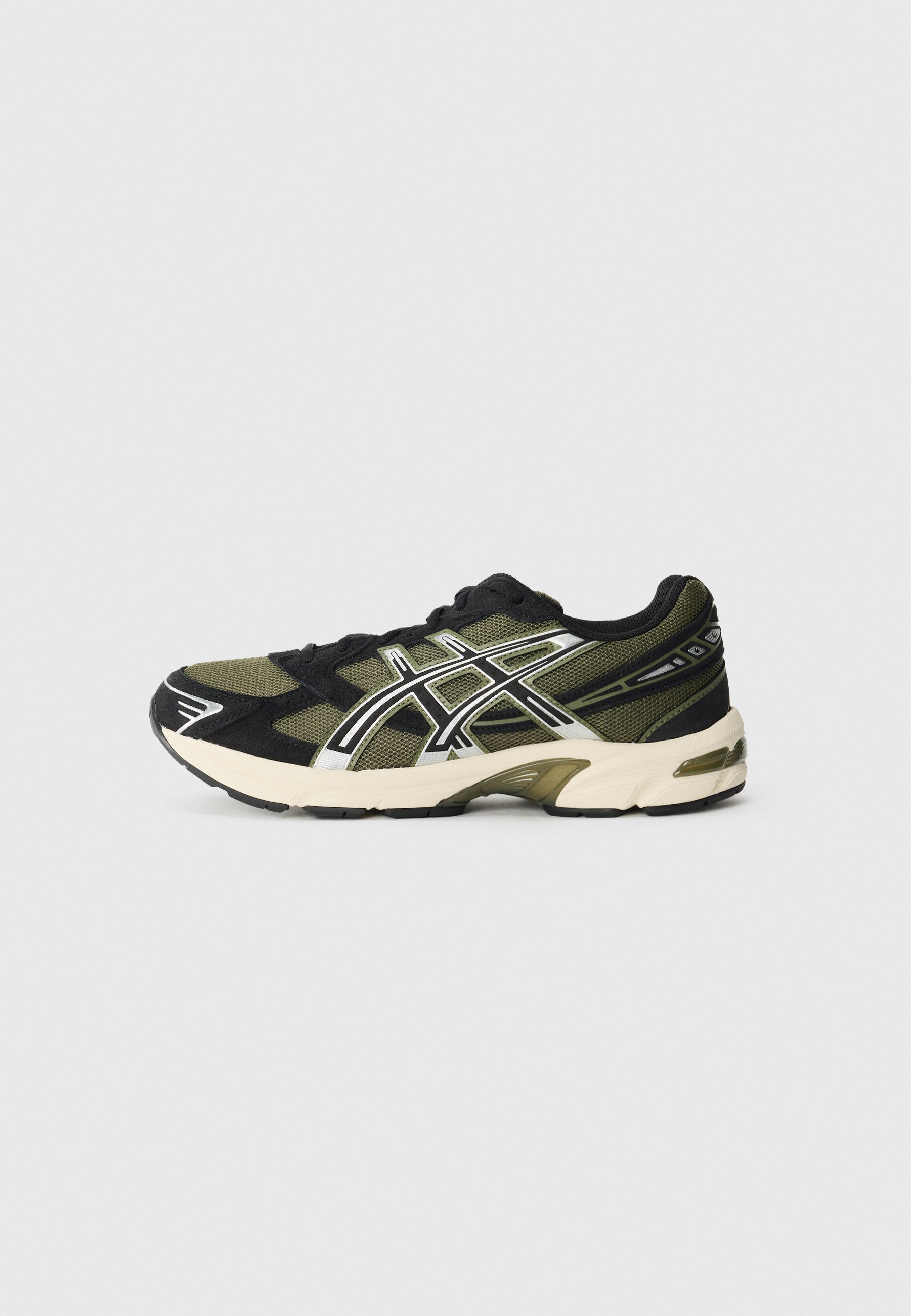 Tênis ASICS SportStyle de cano baixo