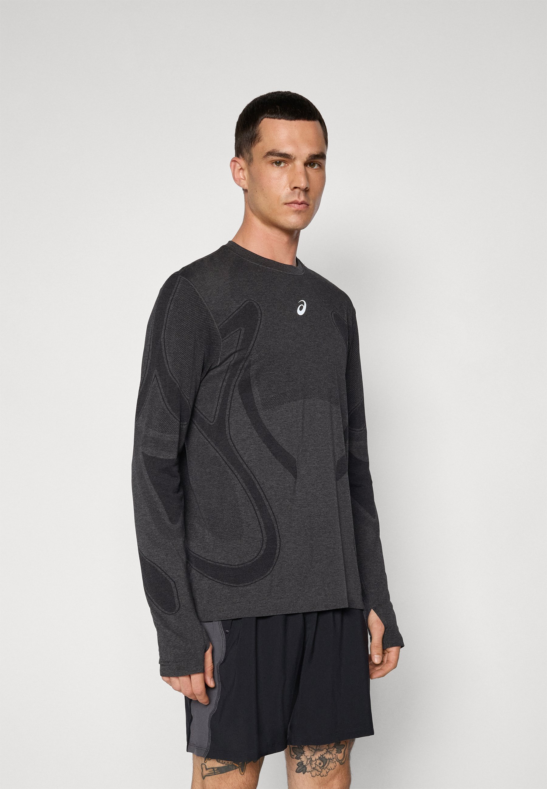 ASICS ROAD SEAMLESS TOP - Top met lange mouwen - Performance zwart