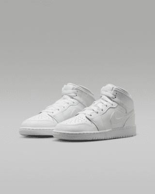 Jordan 1 Mid Older Kids' Shoes
