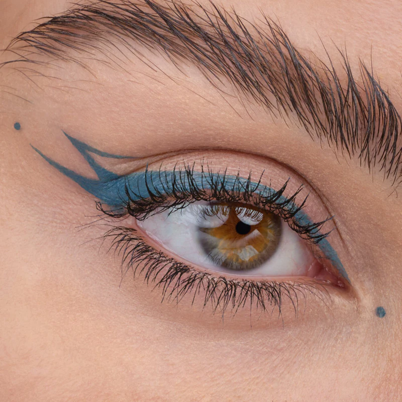 Catrice Calligraph Artist Matte Eyeliner Pen mit mattem Finish