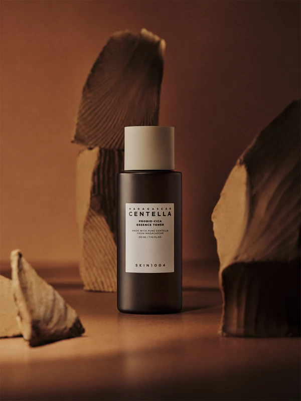 SKIN1004 Madagaskar Centella Probio-Cica Essence Toner zklidňující tonikum s hydratačním účinkem