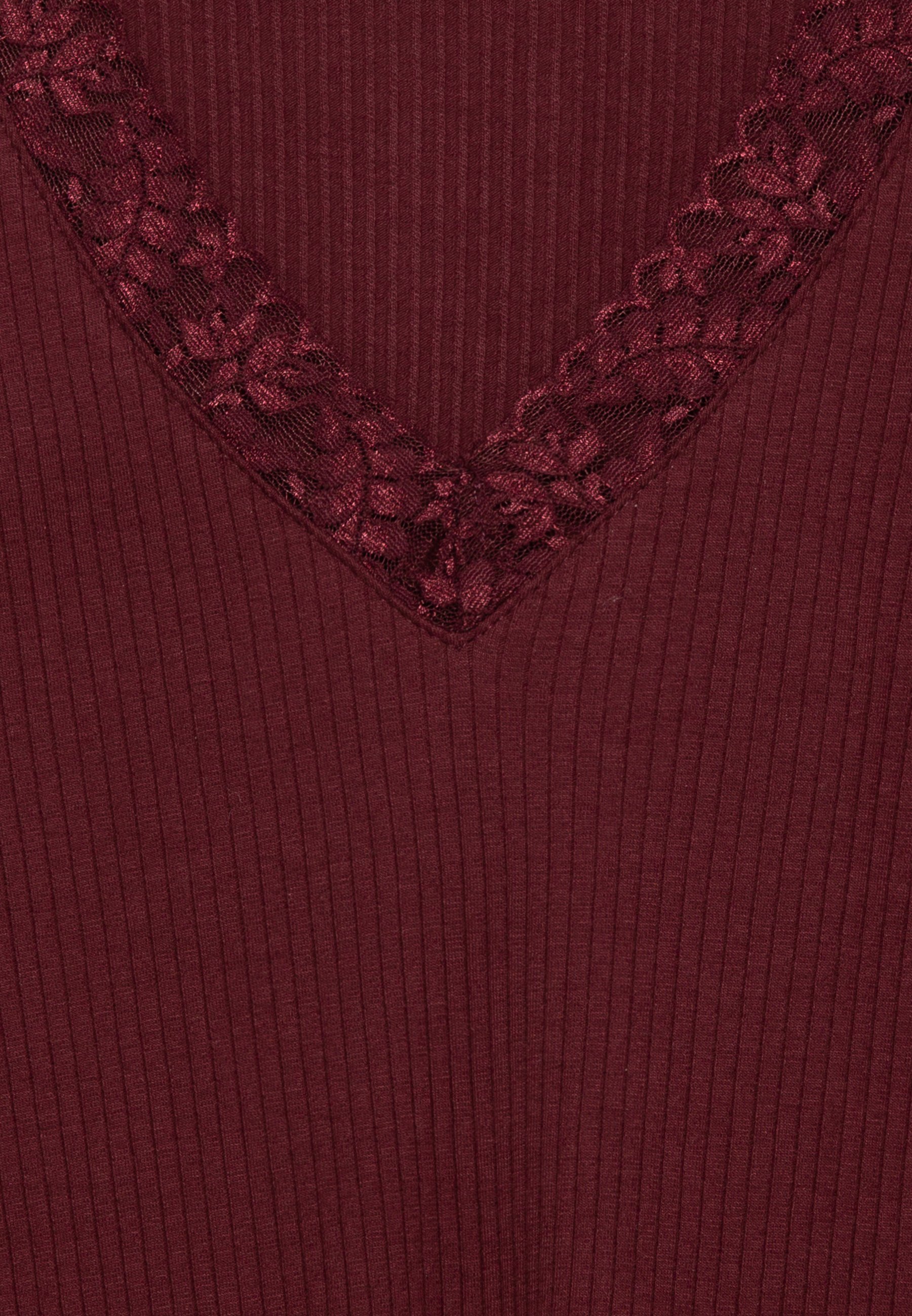 Vero Moda Tall VMHELSINKI DEEP V NECK - Top met lange mouwen - port royale