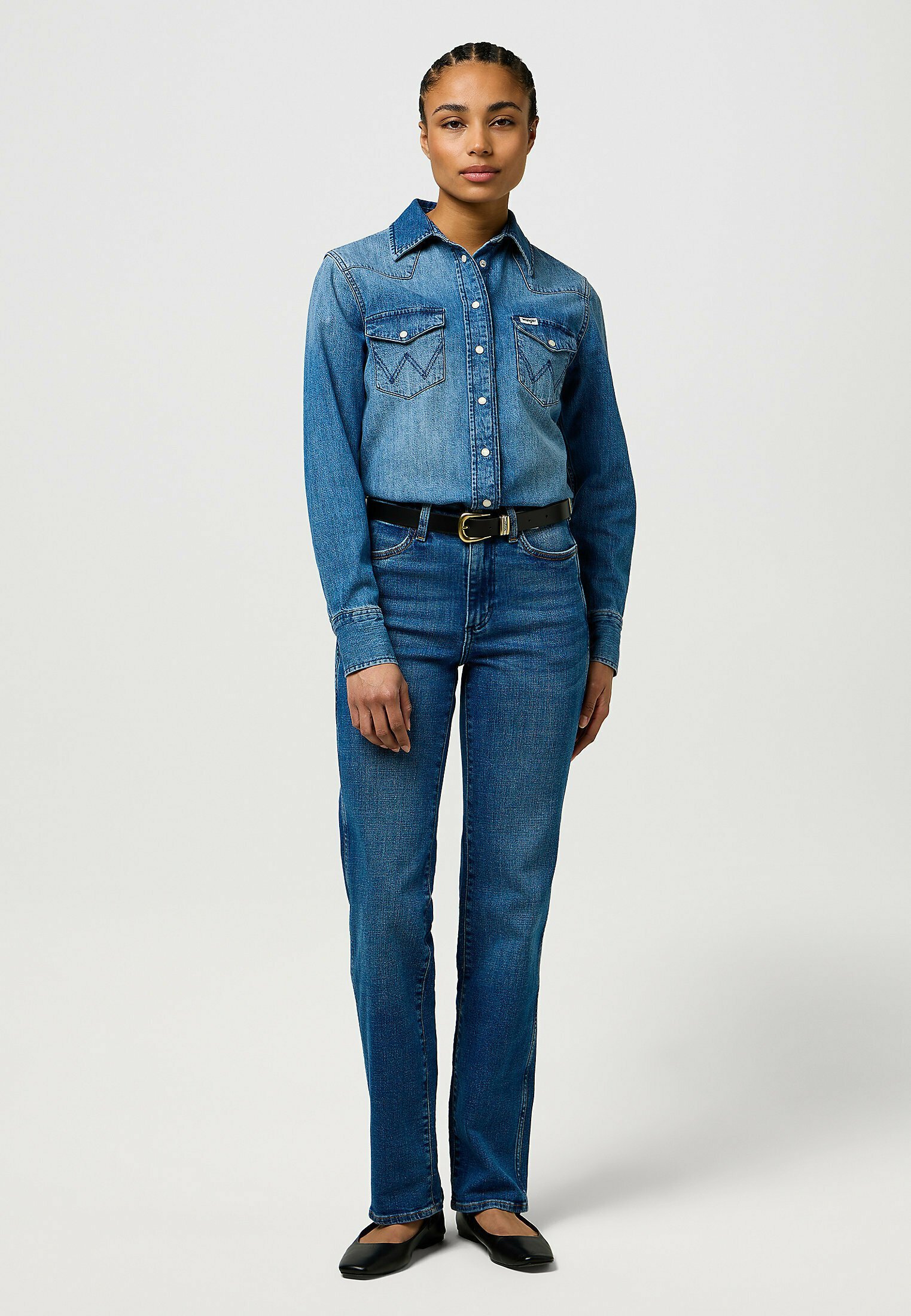 Wrangler STRAIGHT - Džíny Relaxed Fit - black