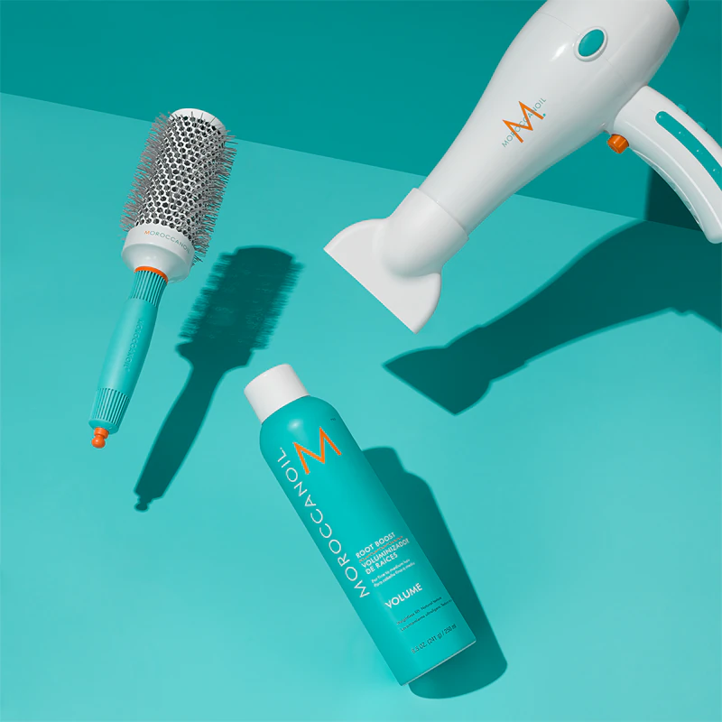spray modelador Moroccanoil Volume Root Boost adiciona volume desde a raiz.