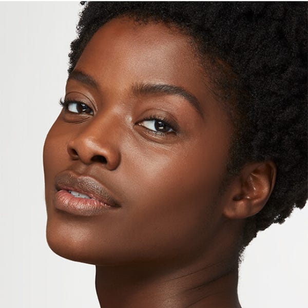 Double Wear Stay-In-Place Oil-Control SPF 10