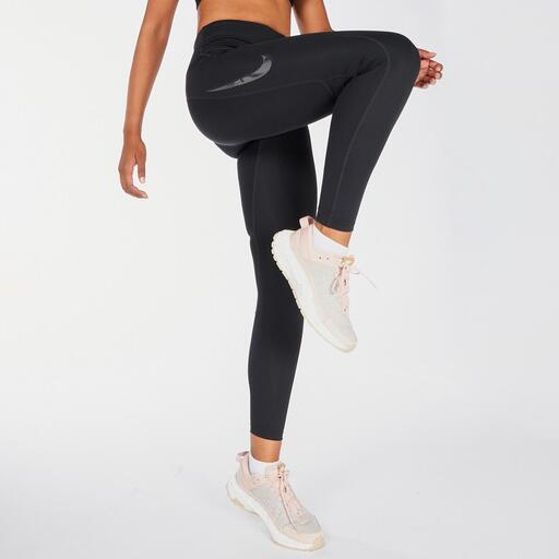  Nike Swoosh