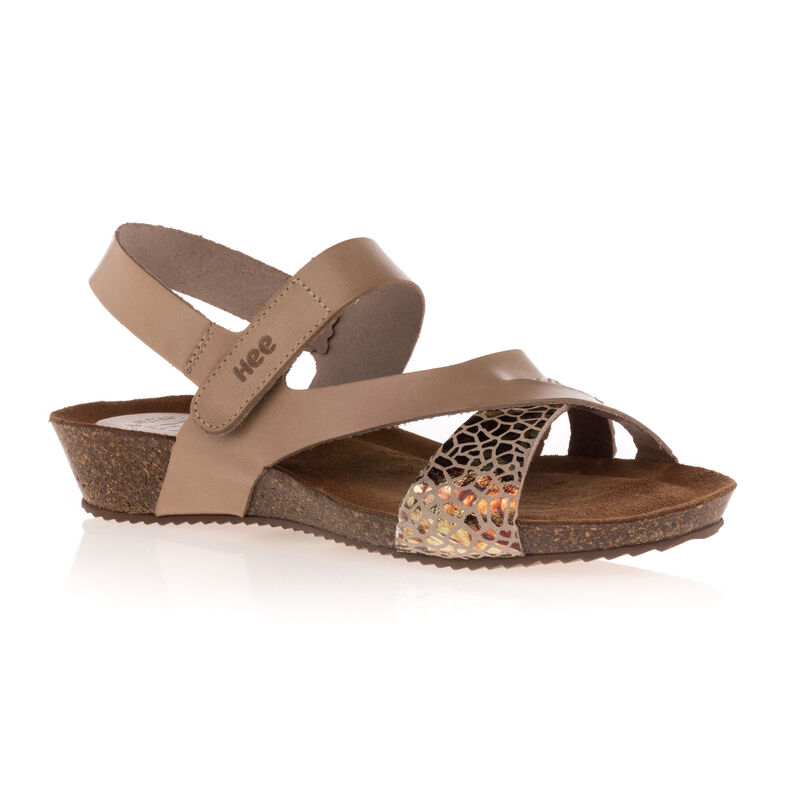 Women's Brown Sandals / Open-Toe Shoes