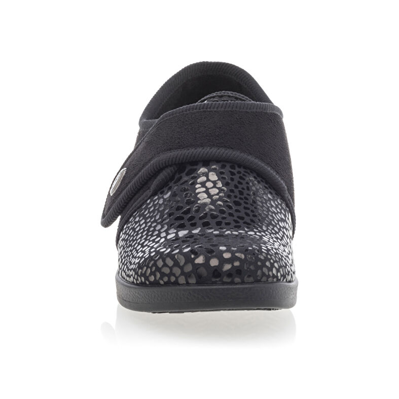Zapatos cómodos para mujer, color negro.