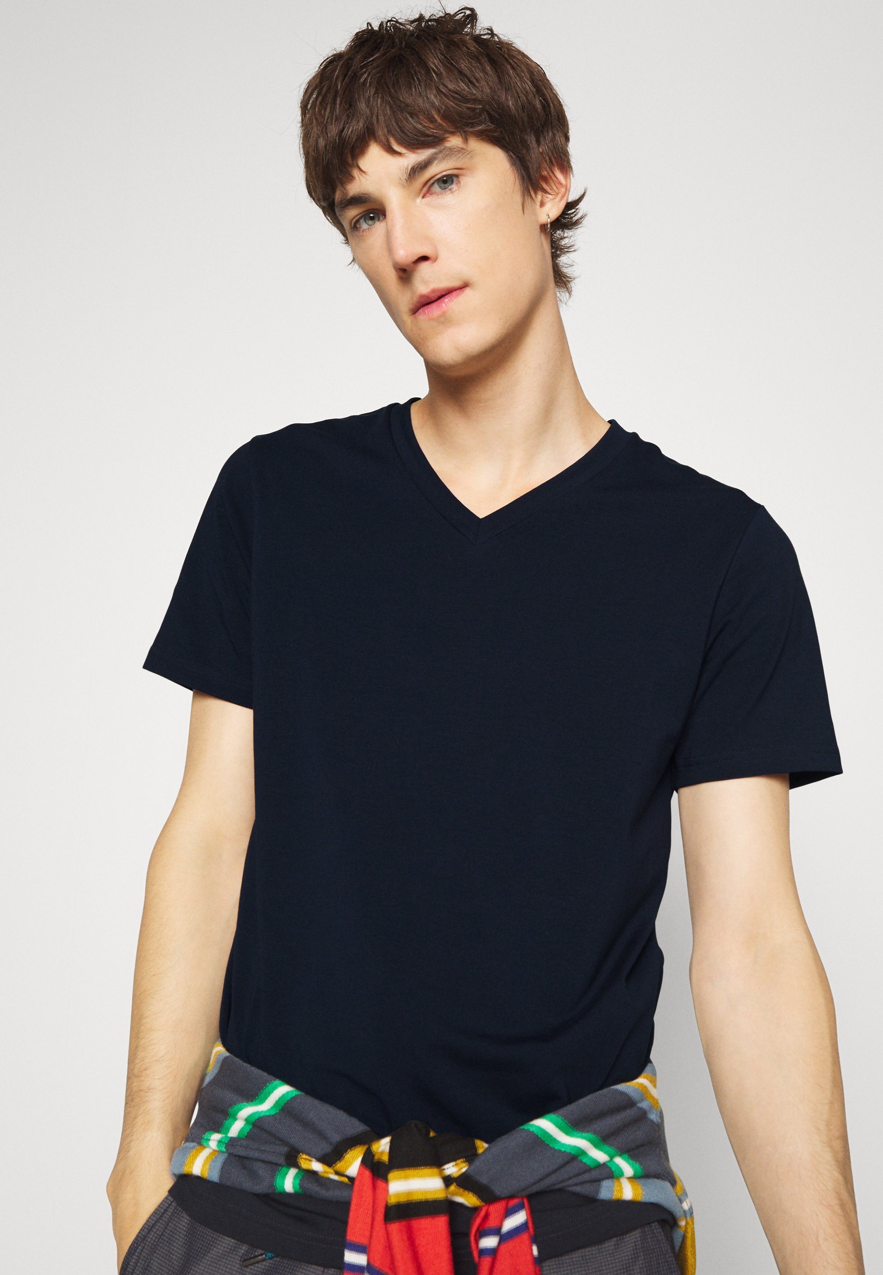 Filippa KV Neck TEE - Basic T-Shirt - Marineblau