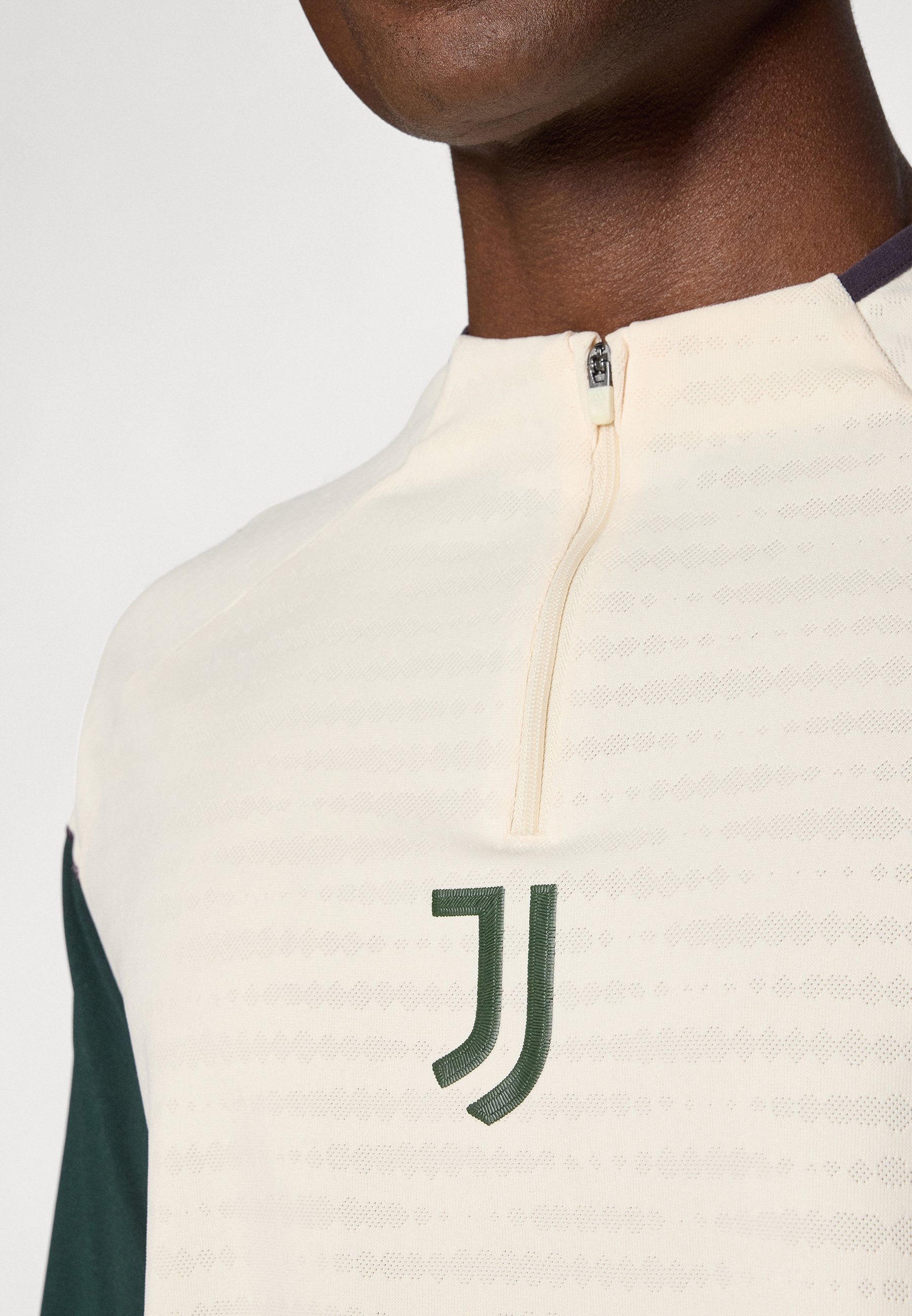 adidas Performance JUVENTUS PRO TOP - Klubmez - ekrü árnyalatú