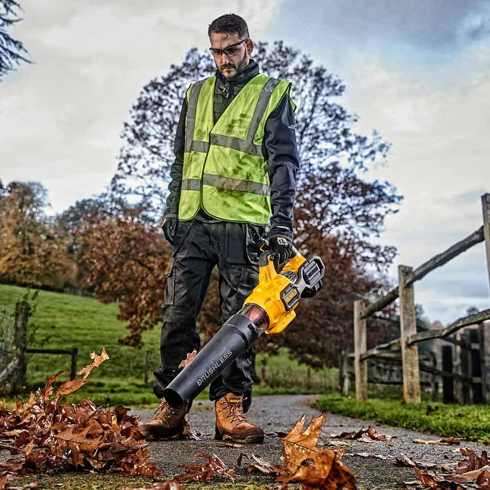 DEWALT 54V XR FLEXVOLT Axiale Bladblazer 1 x 9.0Ah Kit DCMBA572X1-XE