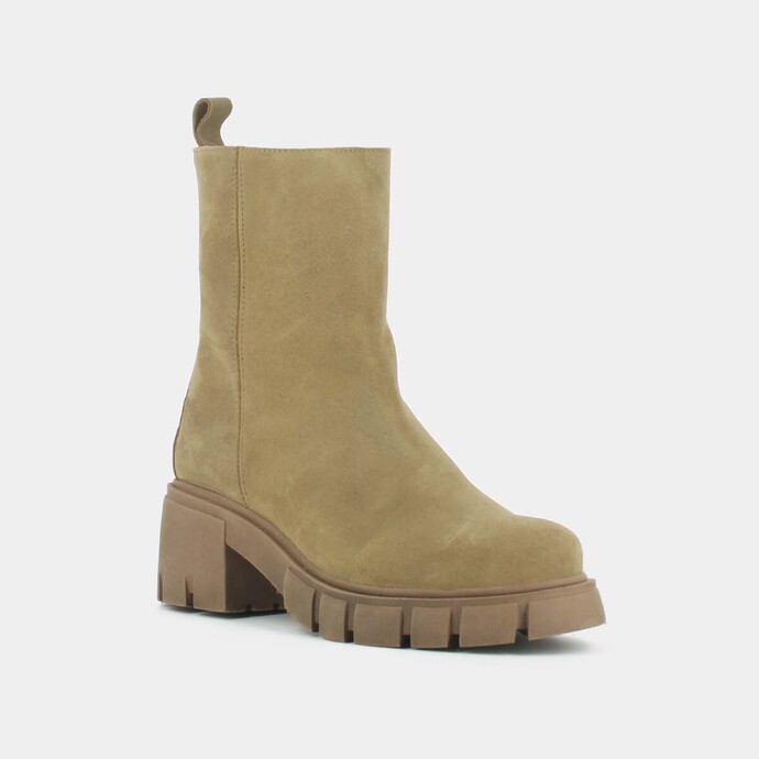 Bottines à talons et semelles crantées  en croute beige