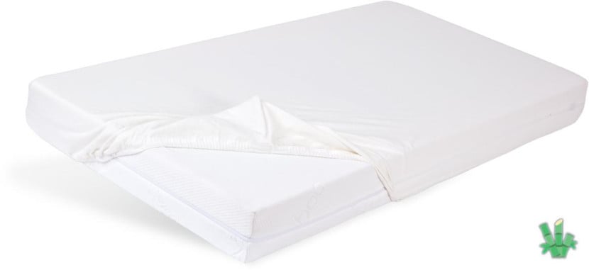 Prześcieradło bambusowe z gumką 140x200 białe na materace