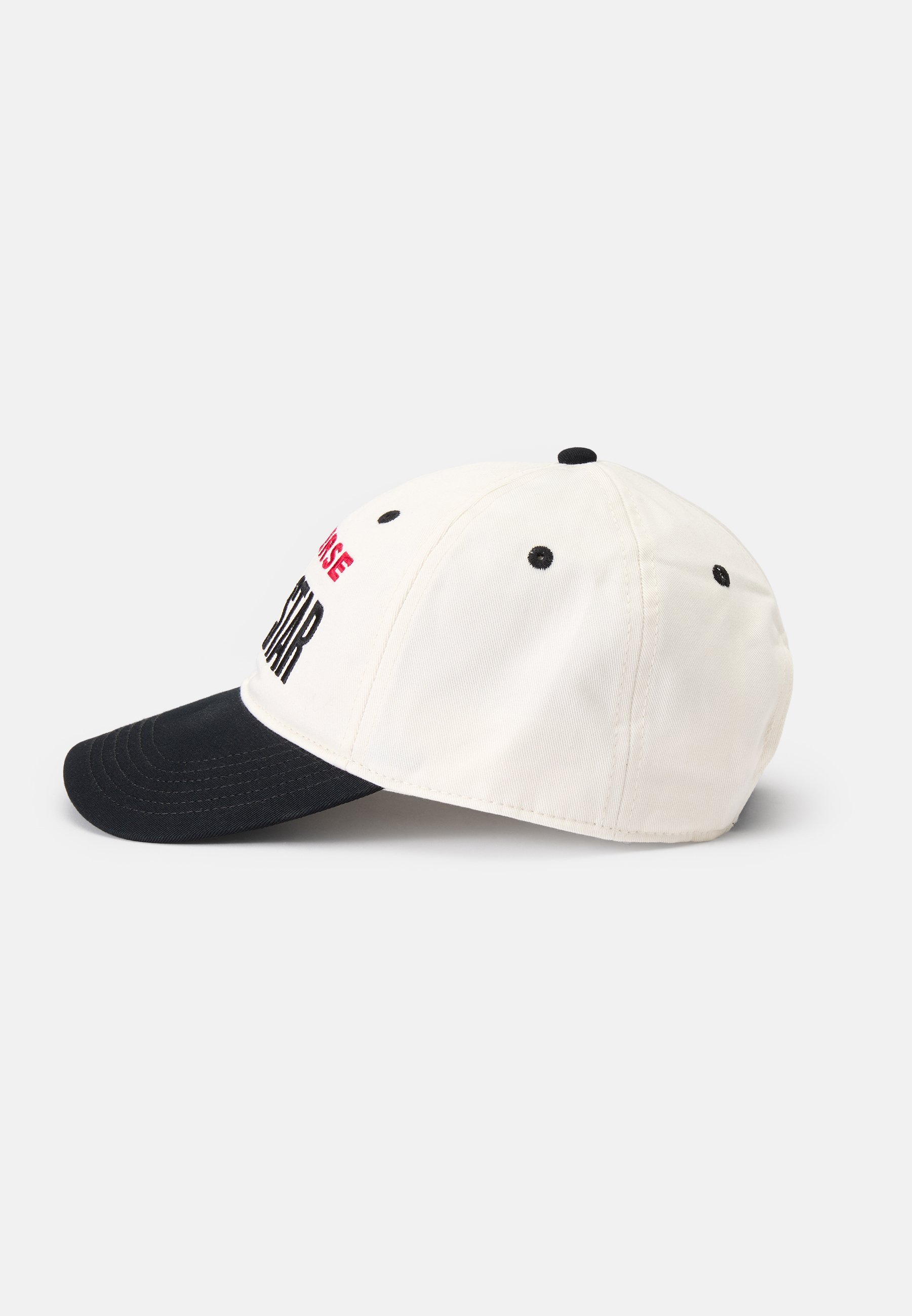 Converse petten