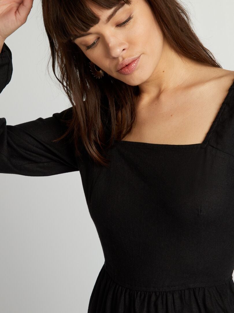 Vestido curto de linho - preto