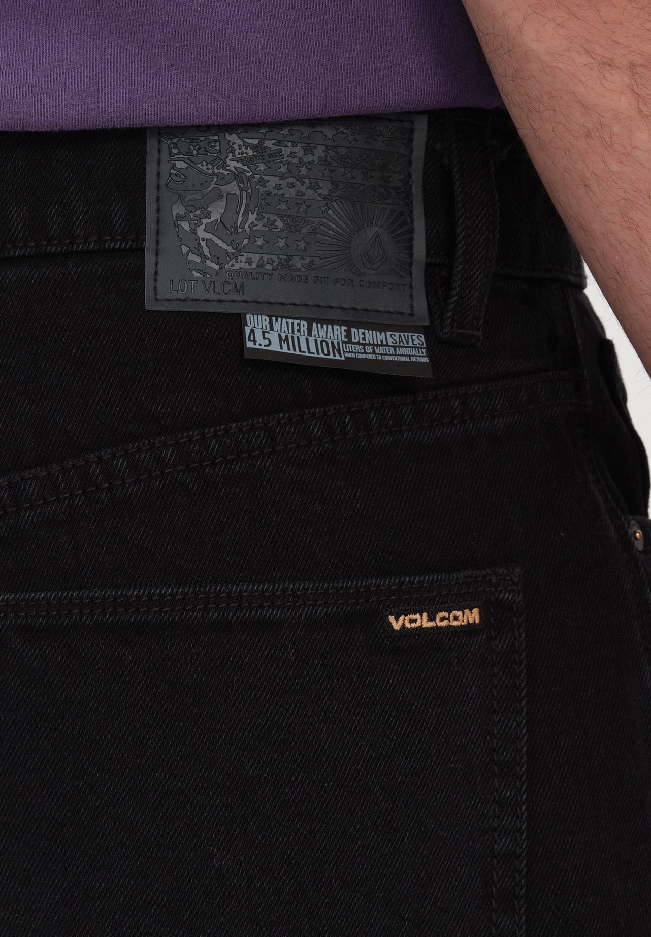 Volcom BILLOW - Pantaloncini di jeans - neri