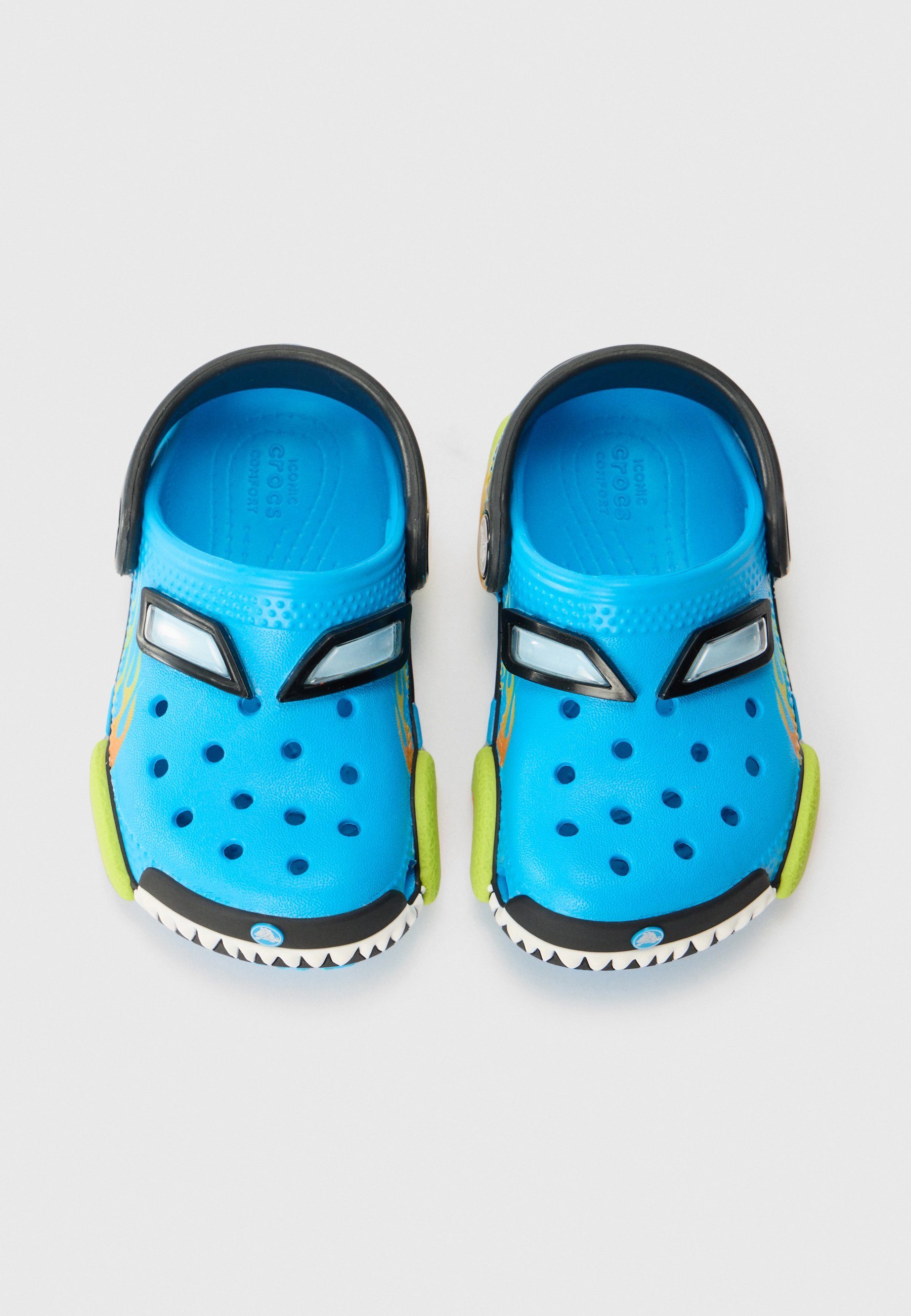 Crocs CLASSIC IAM MONSTER TRUCK UNISEX - Saboți - neon ocean