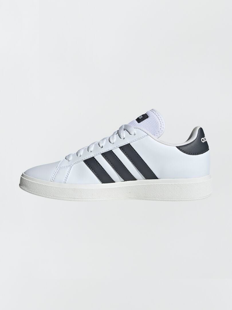 Adidas 'Grand Court' sneakers met bloemenprint - wit