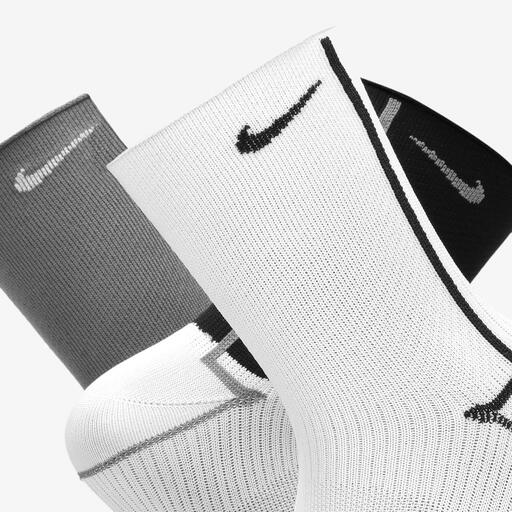 Nike Everyday