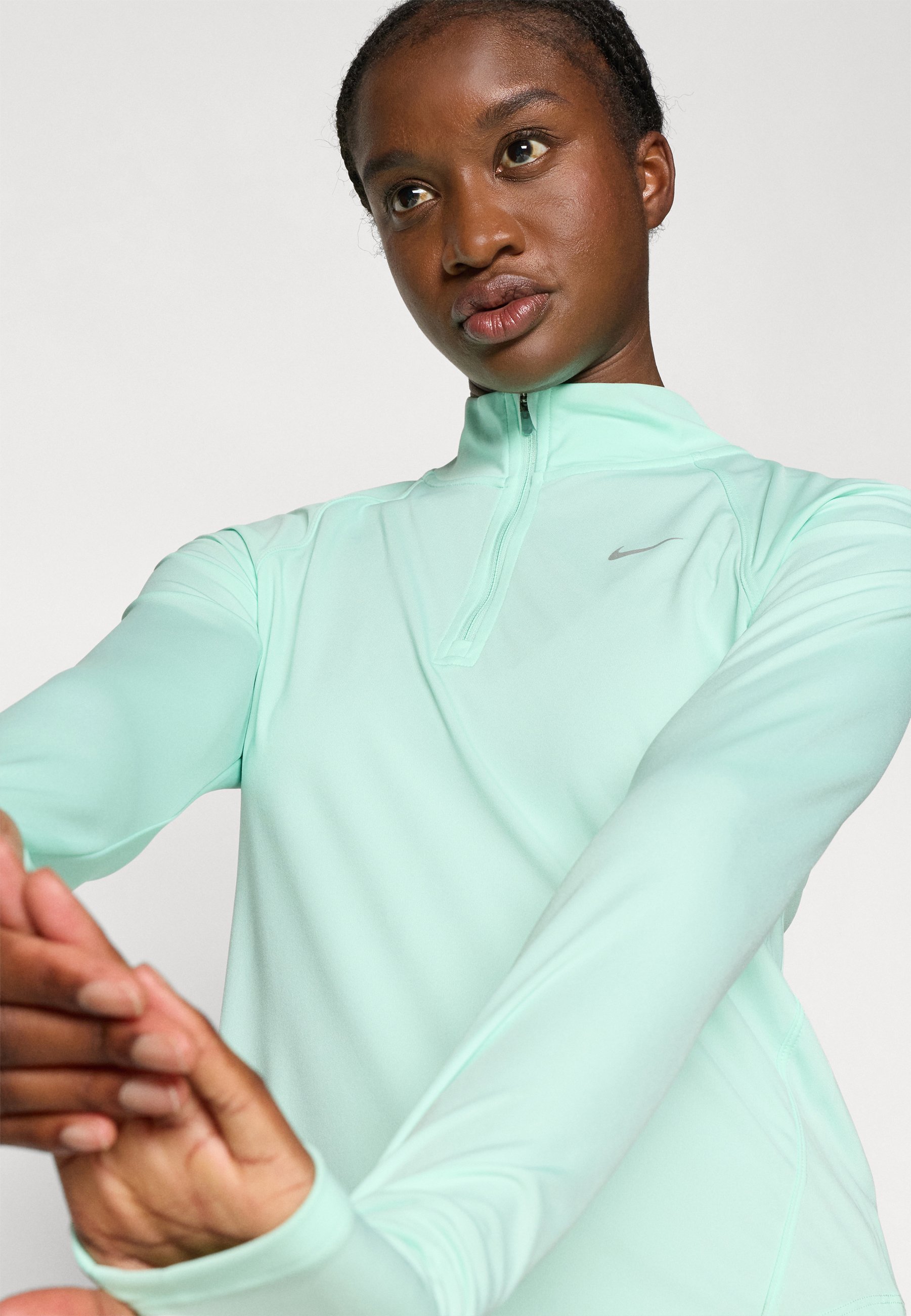 Nike Performance TEMPO TOP - Top met lange mouwen - mintgroen/wit